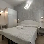 Lido 3* 米萨诺阿德里亚蒂科